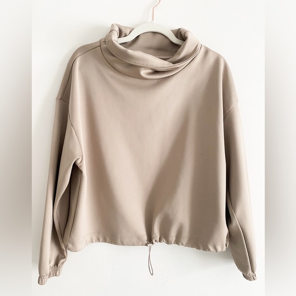 Joe Fresh Activewear Women’s Cowl Neck Top with Adjustable Hem- Size M - Picture 1 of 8